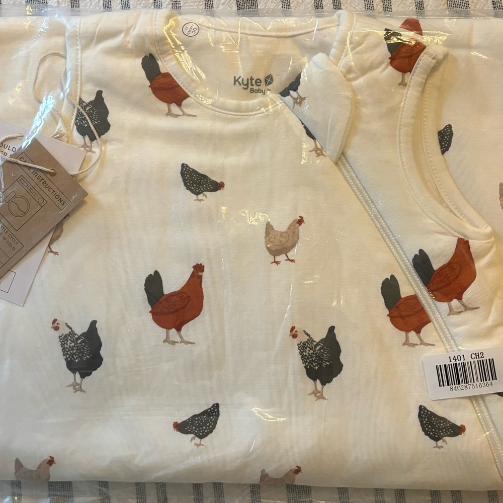 NWT Kyte baby 1.0 tog medium sleep sack - chicken print